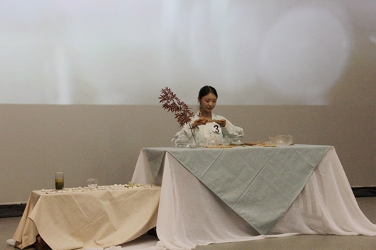 我校举行第二届"贵州绿茶杯"大学生茶艺暨茶席设计大赛